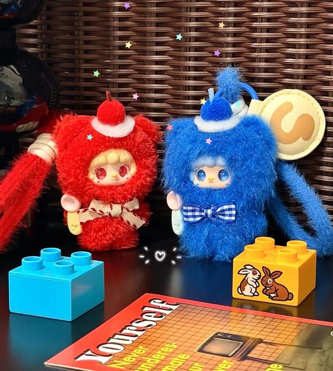 Yooki Mini Plush “Hi, let me have a bite” Series Pendant Blind Box