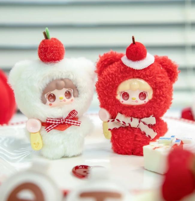 Yooki Mini Plush “Hi, let me have a bite” Series Pendant Blind Box