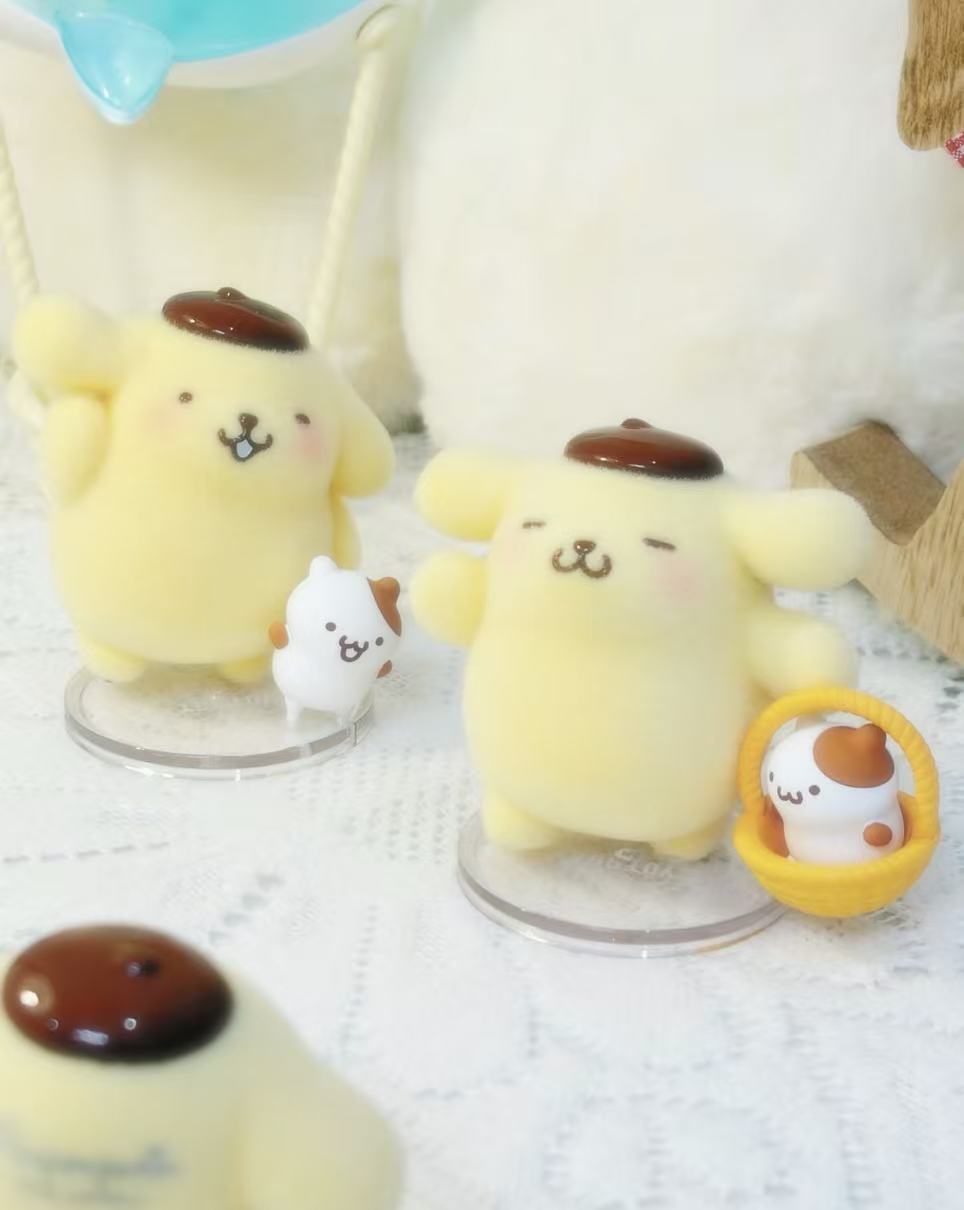 Pompompurin Fluffy Daily Life Series Figure