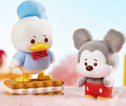 Mickey Family Cha-Cha Series Keychain
