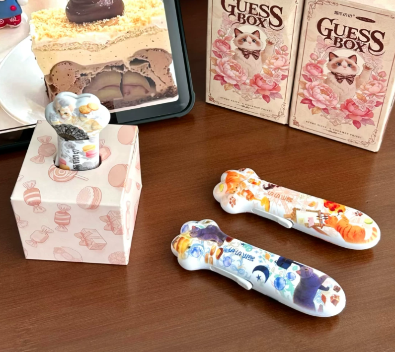 Cat Paw Squeeze & Guess Blind Box